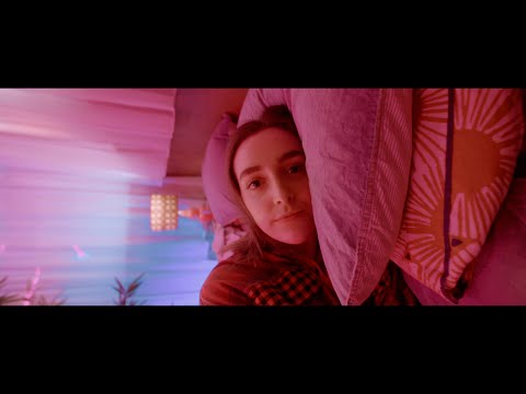 Flo Gallop - Chasing After You (Official Music Video)