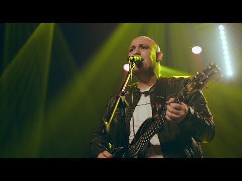 Baila Morena - Decibel Storm