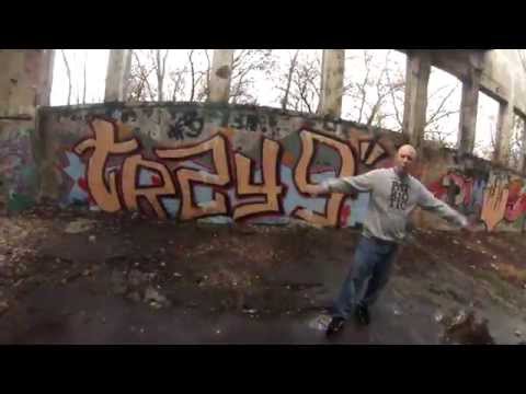 TRZY-9  Sentyment ft. Mélanie Rosée