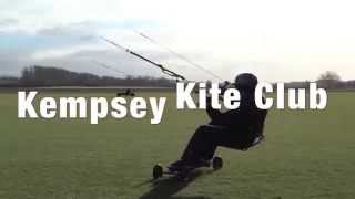 preview picture of video 'KEMPSEY KITE CLUB 2015 30 KONTS OF WIND'