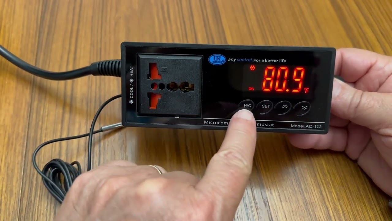 Digital Temperature Controller, LED Heating and Cooling Thermostat Outlet Plug with Sensor Timer