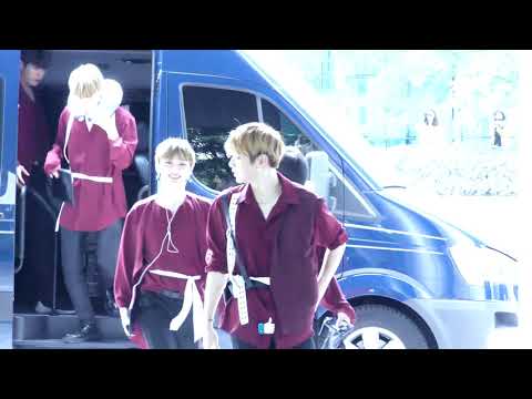 180610 워너원 강다니엘 예판팬싸 출근