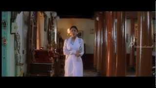 Kadhal Sadugudu - Vikram meets Priyanka