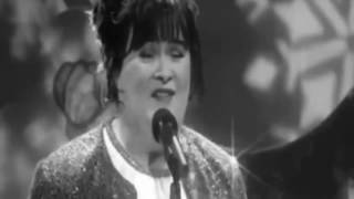 SUSAN BOYLE Oh Come All Ye Faithful a duet with Elvis Presley