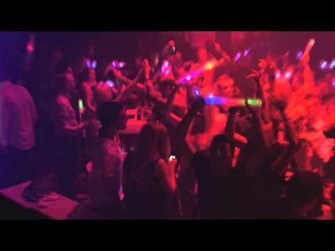 1 minute avec Bingo Players