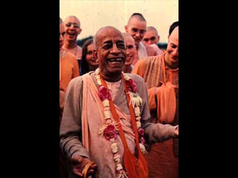 Prabhupada-Hare Krishna-kirtan