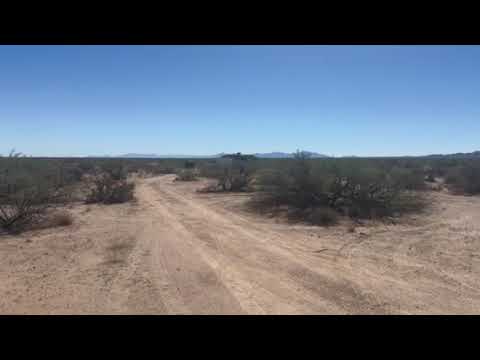 road leading into the area with a view of the area