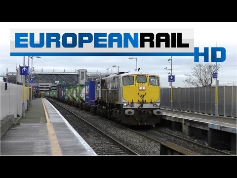 Iarnród Éireann Irish Rail 071 loco 073 + LX wagons  IWT Liner passes Drumcondra Station