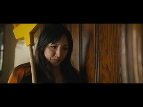 Audience shot from the Lyle, Lyle, Crocodile trailer showing talent show performance