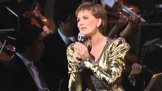 Julie Andrews - George Gershwin Medley - 2/17/1995 - unknown (Official)