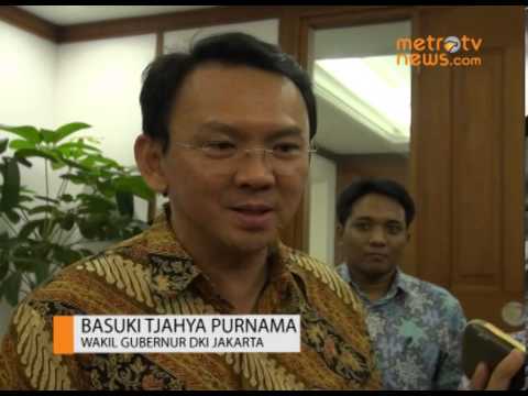 Ini Alasan Ahok Ngotot Naik Mobil