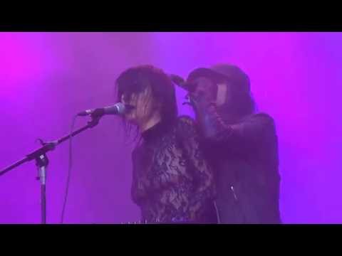 Chris Corner & Janine Gezang (IAMX) - Closer