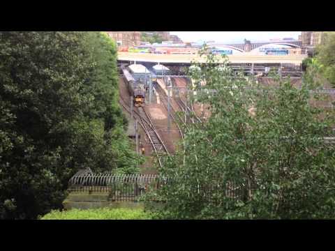 37685 & 37516 departing Edinburgh