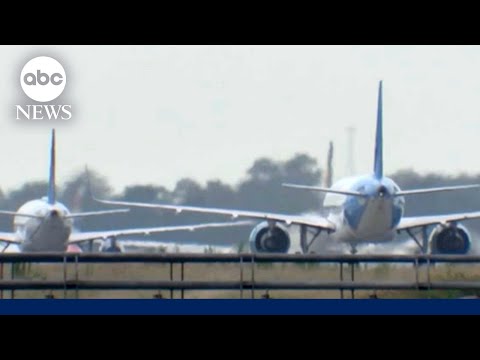 25-year-old man arrested for sneaking on United flight: Authorities