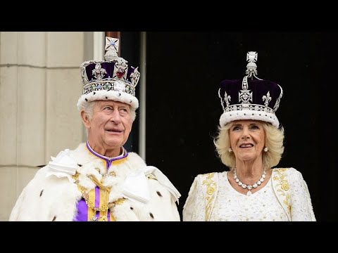 شاهد آلاف يحيون ملك بريطانيا تشارلز الثالث يوم تتويجه واعتقالات لمتظاهرين ضد الملكية