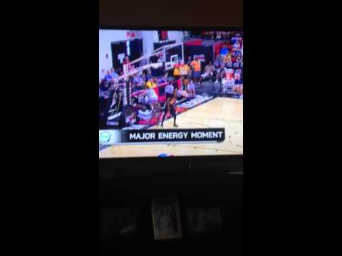 Cleanthony Early Posterizes Ivan Johnson New York Knicks