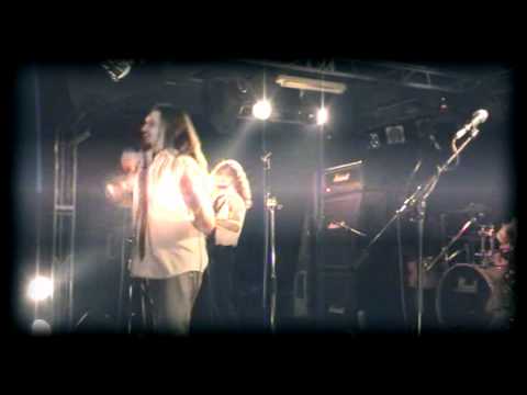 :tremor - When I've Caught the Seducer of My Daughter - I Cut off His Penis (live 2009).wmv