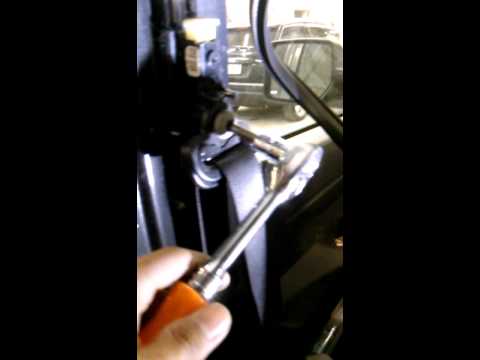 DIY Dodge Nitro seat belt replacement