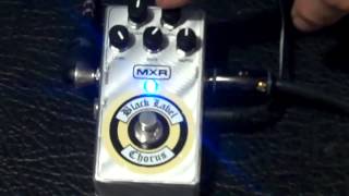 Video thumbnail for MXR Black Label Chorus Demo by Guitar Blog