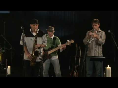 Upper Structure - "Love Sea" live 2005