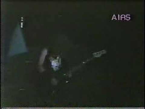 Jason Newsted bass solo (live in Quebec, december 1986)