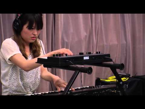 download lagu mp3 mp4 Banana Computer, download lagu Banana Computer gratis, unduh video klip Banana Computer