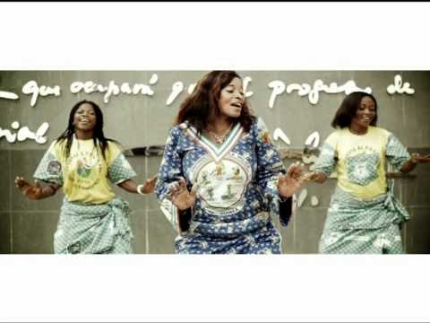 KORO BICOMSUA-GUINEANOS