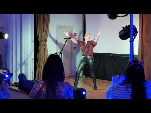 Lesley Roy at Eurobash 2021 - "Maps" and "Story Of My Life"