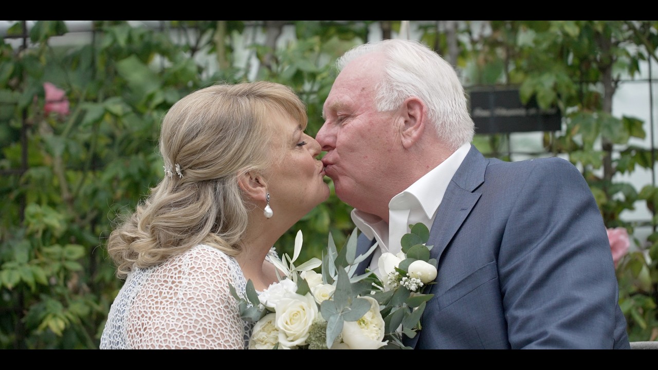 Klik om video te laden en af te spelen