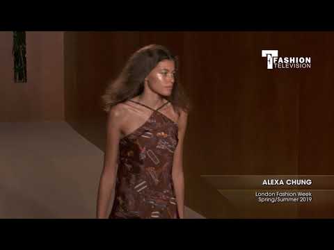 ALEXA CHUNG London Fashion Week Spring/Summer 2019