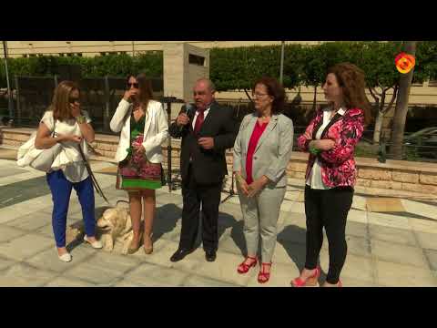 La ONCE reconoce y visibiliza el trabajo de los perros guías