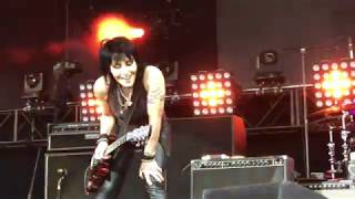 Joan Jett - Do You Wanna Touch Me (Oh Yeah) Noblesville IN 7/11/2018