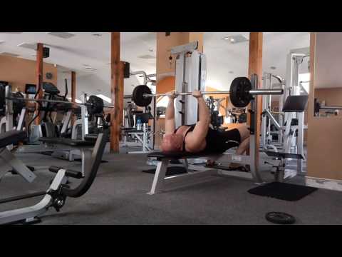 Tadek Siłacz | Znów zaskakuje NOWY REKORD ! Uginanie sztangi leżąc 68kg 8 powtórzeń