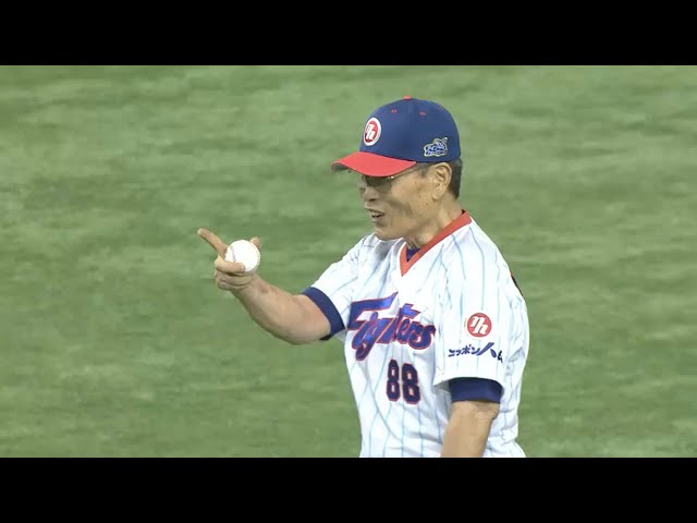 【始球式】ファイターズ初代監督 中西太さん登場!! 2015/8/21 F-Bs