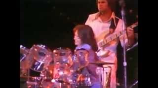 The Carpenters - Help - Live at  Budokan (Japan) 1974