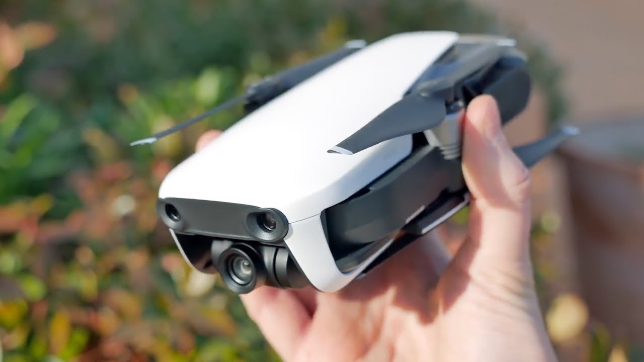 Квадрокоптер DJI Mavic Air, белый