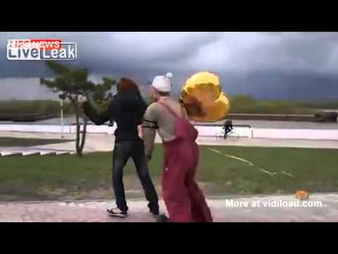 S-a ajuns mult prea departe. Cum &icirc;i poți produce iubitei un infarct &icirc;nainte de a o cere &icirc;n căsătorie