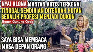 Download lagu Horrifying!! Nyai Alona, former top artist, chooses to live in a remote house in the middle of ... mp3 Download lagu Horrifying!! Nyai Alona, former top artist, chooses to live in a remote house in the middle of ... mp3