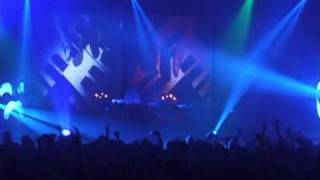 DJ Shadow - Organ Donor Live In Tune and On Time
