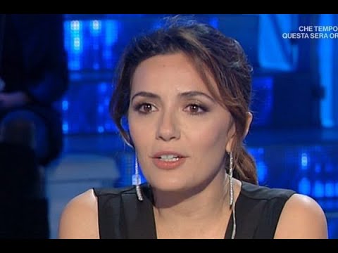 Serena Rossi/  proposta di matrimonio in diretta: “Ma veramente?” (Domenica In)