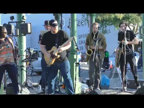 SDB&E - Long Train Runnin' - Doobie Brothers