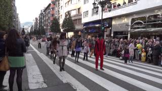 preview picture of video 'Carnaval Oviedo 2013 Thriller con muertos vivientes'