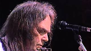 Neil Young - Needle and the Damage Done (Live at Farm Aid 1995)