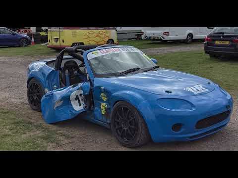 MX-5 Supercup - Cadwell Park first lap crash