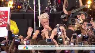 P!nk (Pink) Today Show NYC (18/9/2012) Try