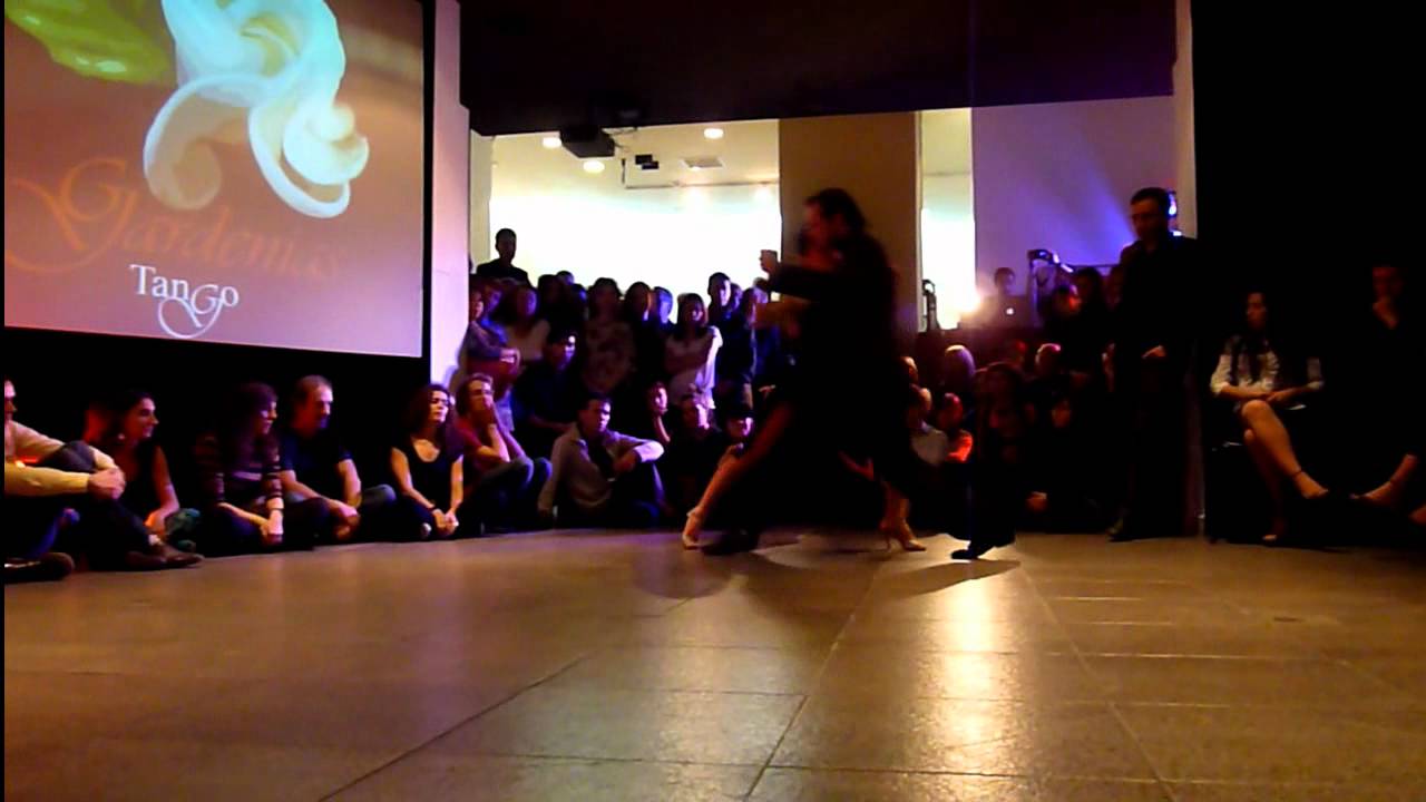 6 La Milonga del Patio presenta a Aurora Lubiz y Luciano Bastos- Remembranza