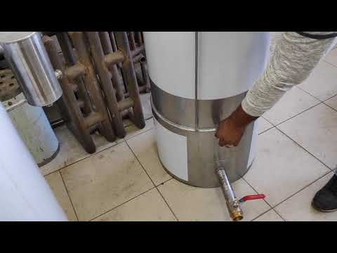 Aparat de produs țuică cu volumul de 180 litri cu capac fixat cu diametrul 240 mm cu țeava pentru sc