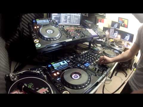 DJ Cotts - Live on happyhardcore.com 03-OCT-13 (UK Hardcore Mix)