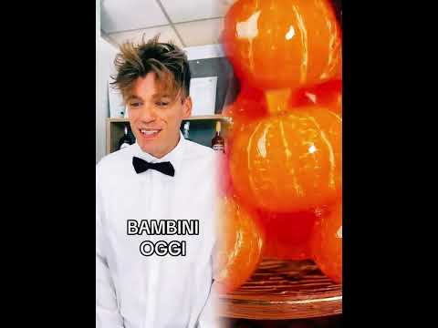 BAMBINI IERI VS OGGI AL BAR 🍹😅 #perte #bambina #bar #viral  #humor #funny #risate #pov #trending