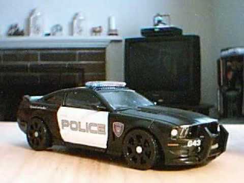 Video Review of Barricade, Transformers deluxe class 1 of 3